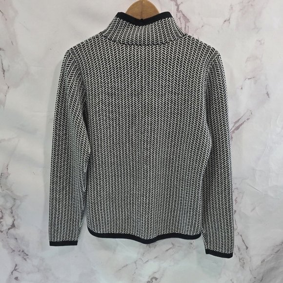 Title Nine Sweater Womens Medium Black Merino Wool Pullover Barra Mock Neck - Picture 5 of 11